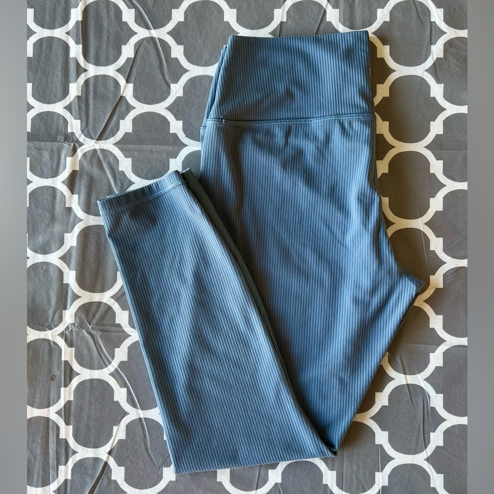 Athleta Transcend Rib 7/8 Tight leggings in size M workout athletic - Picture 4 of 5